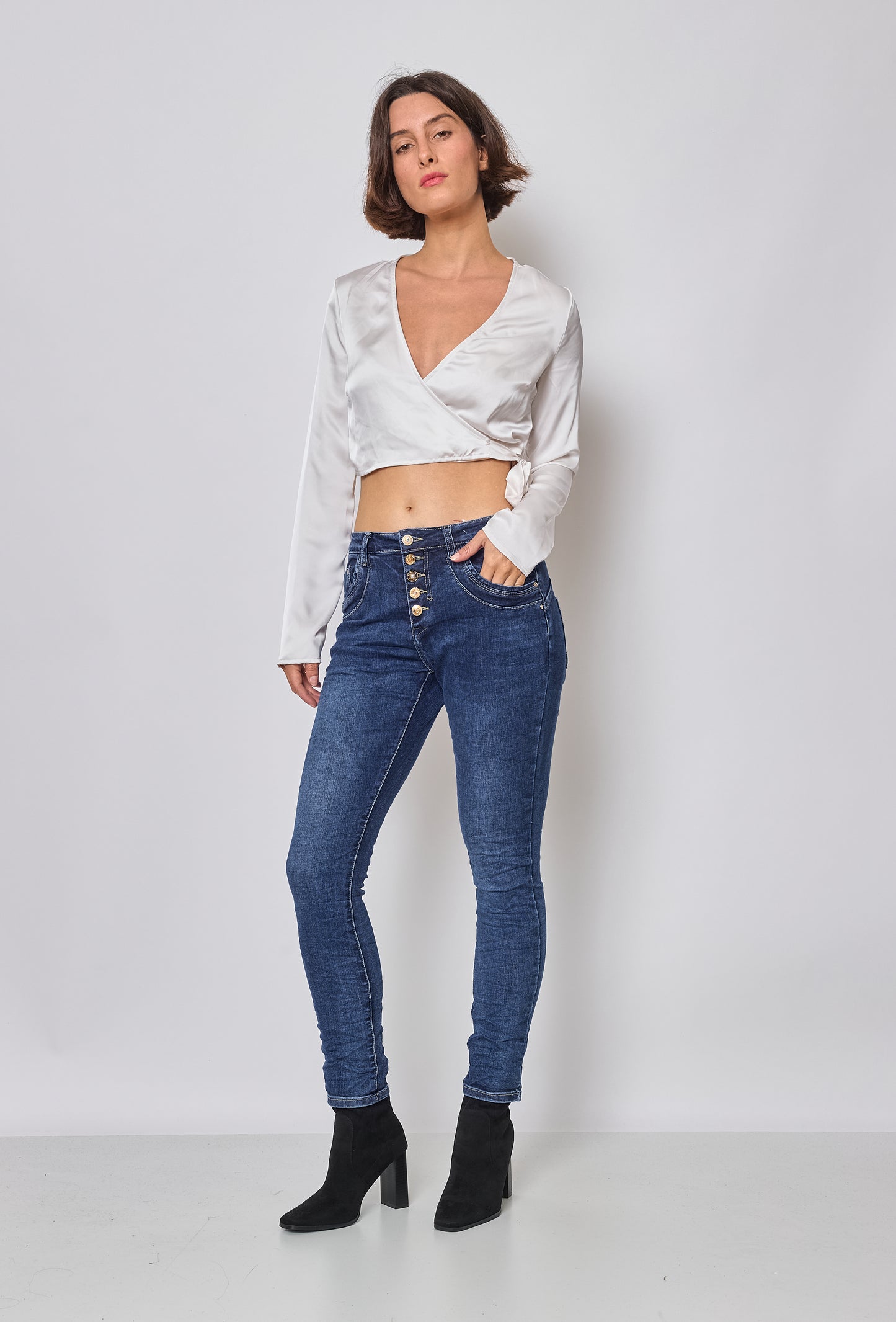 Jean Place du Jour "Boutons Décorés Dorés" Livraison Gratuite dès 59,00 €